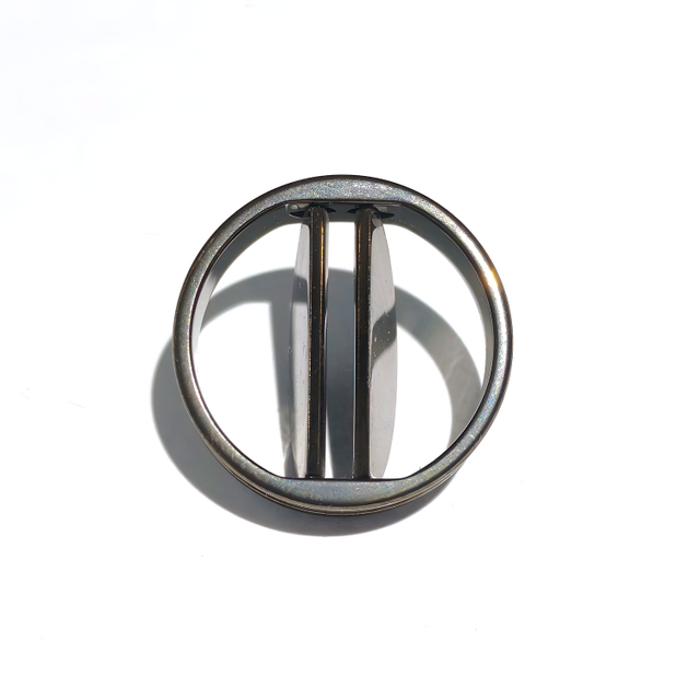 人造心脏瓣膜中的石墨